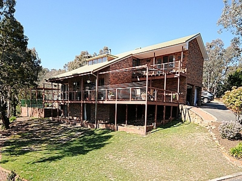 4 Close, Greenleigh, NSW 2620 Property Details