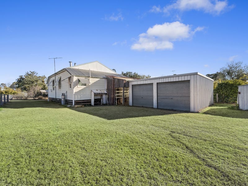 21 Hartwig Street, Goombungee, Qld 4354 Property Details