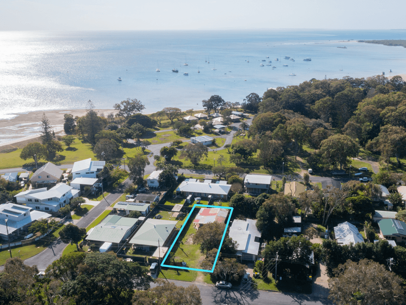 12 Petrie Street, Dunwich, Qld 4183 Property Details