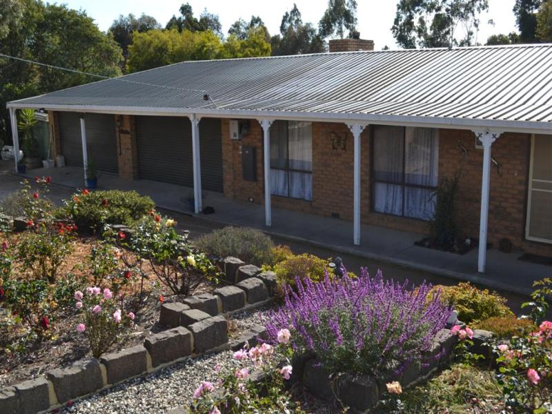 19 Mcdonald Drive, Wandong, VIC 3758