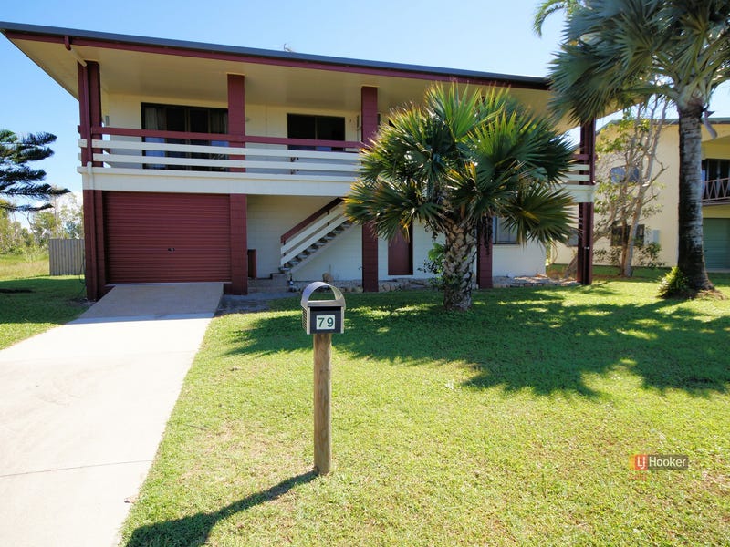 79 Taylor Street, Tully Heads, QLD 4854