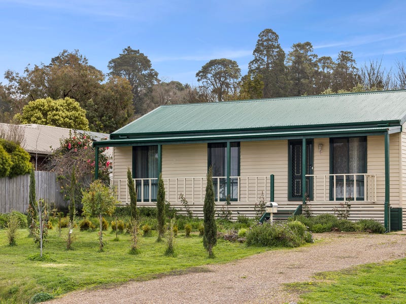 3 Stanbridge Street, Daylesford, Vic 3460 House for Sale realestate