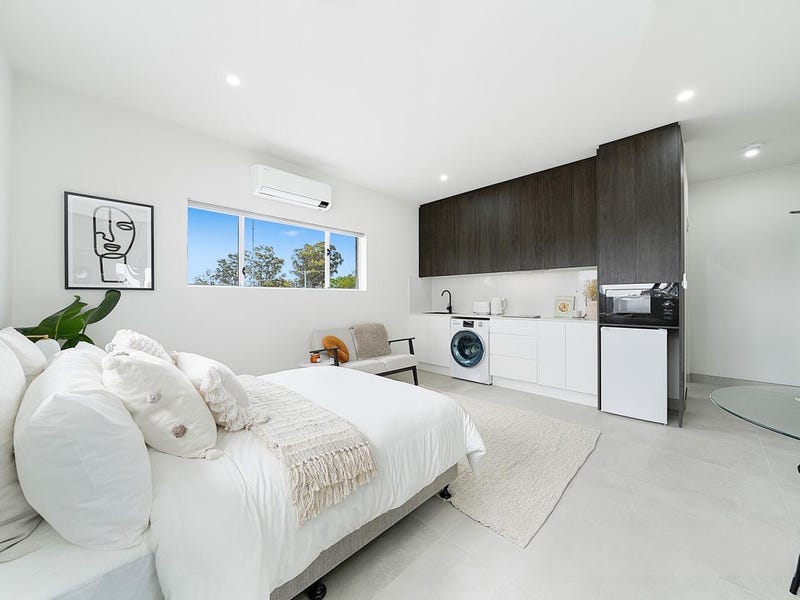 27 Coreen Avenue, Penrith, NSW 2750 Studio for Rent