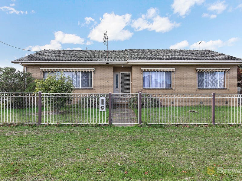 18 Cants Road, Colac, Vic 3250 House for Sale