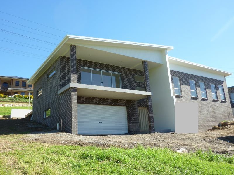 131 Shearwater Drive, Lake Heights, NSW 2502