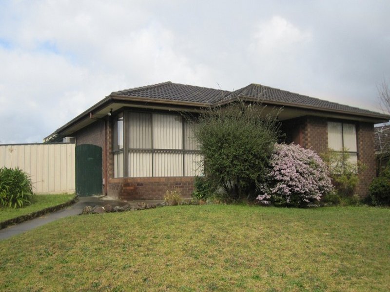 9 Chalcot Drive, Endeavour Hills, VIC 3802