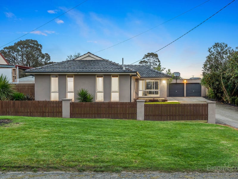 13 Bakewell Street, Tooradin, Vic 3980 Property Details
