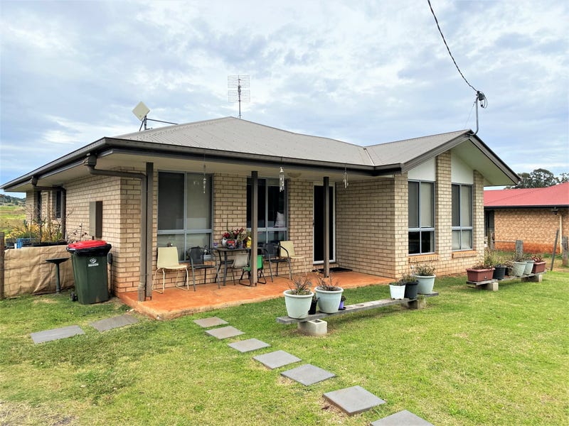 18 King Street, Memerambi, Qld 4610 House for Sale