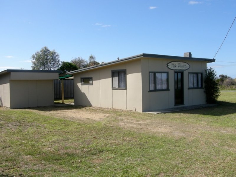 8 Dune Street, Scamander, Tas 7215 Property Details