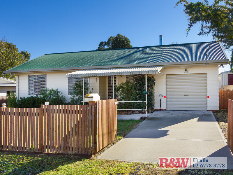 35 East Street, Uralla, NSW 2358 Property Details