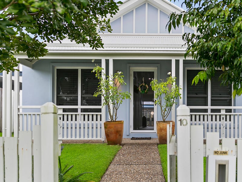 10 Bora Place, Ningi, Qld 4511 House for Sale