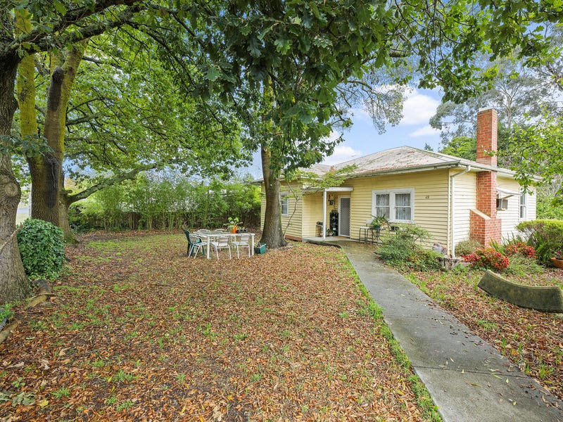 49 LOCH STREET, Yarragon, Vic 3823 Property Details