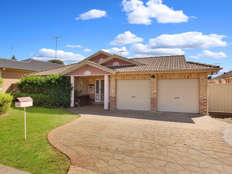 19 Sorrento Drive, Glenwood, NSW 2768