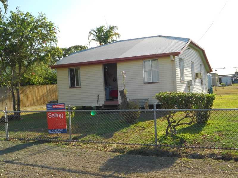 69 Ireland Street, Oonoonba, Qld 4811 Property Details
