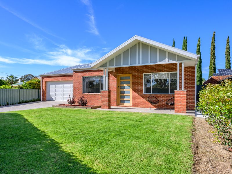 15 Thomas Mitchell Drive, Wodonga, Vic 3690 Property Details