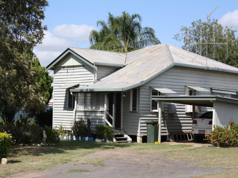 32 Strathdee Street, Mundubbera, Qld 4626 Property Details