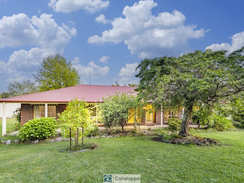 9 Surman Court, Drouin, Vic 3818 Property Details