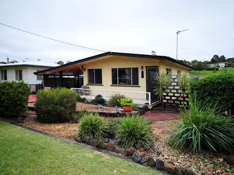 11 Teesdale Avenue, Newtown, QLD 4350 - realestate.com.au