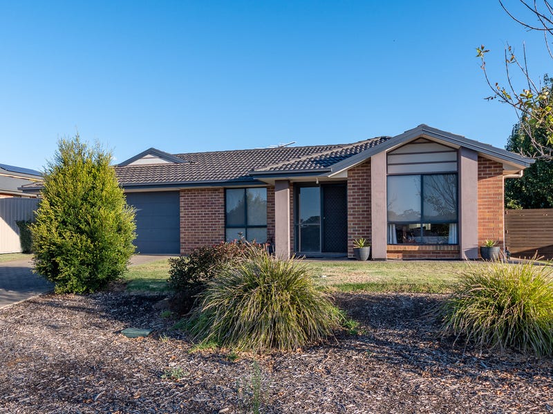 65 Douglas Drive Mount Barker SA 5251 realestate .au