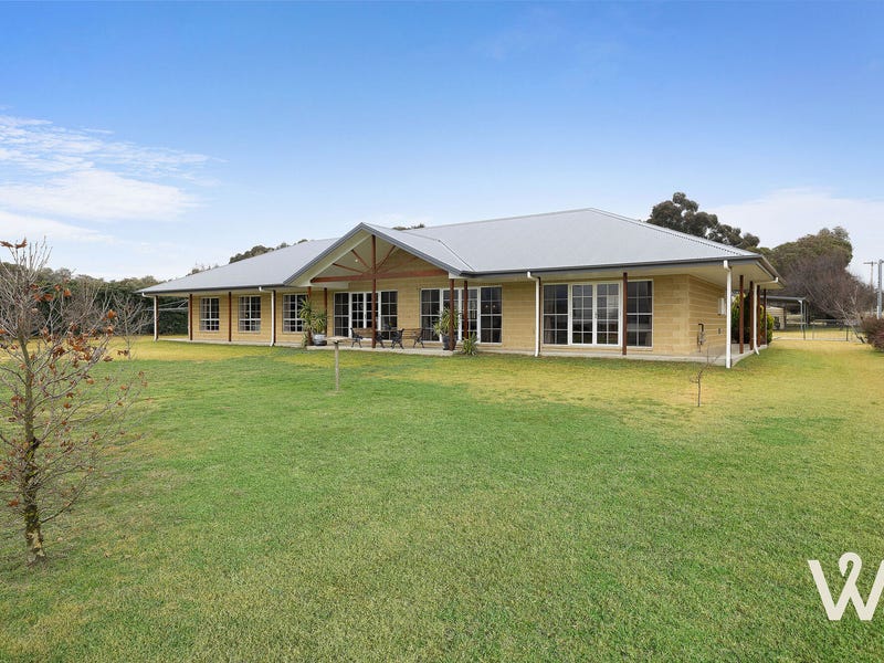 10 Ford Street, Boorowa, NSW 2586 House for Sale