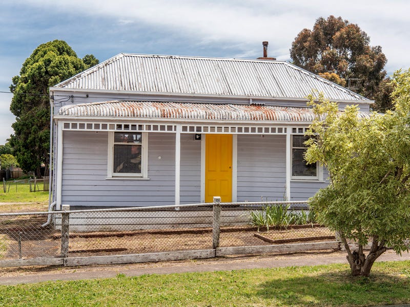 17 Francis Street, Hamilton, Vic 3300 Property Details