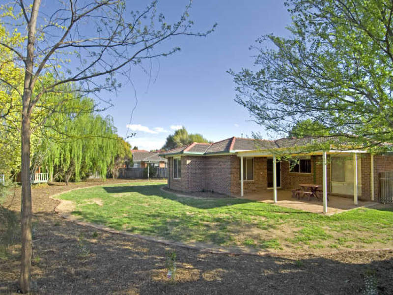 14 Augustus Close, Palmerston, ACT 2913