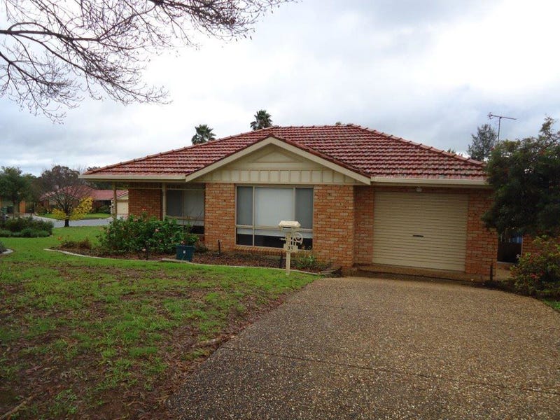 35 Brooklyn Drive, Bourkelands, NSW 2650