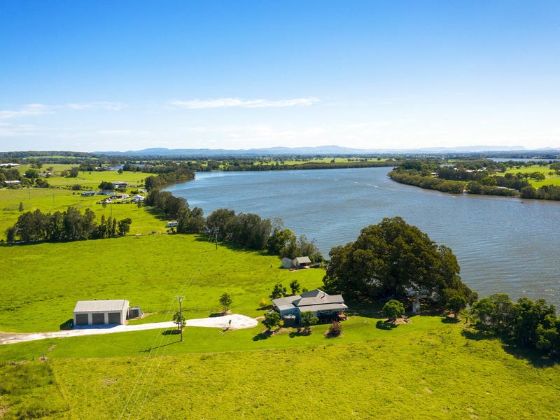 24 Leslies Lane, Mitchells Island, NSW 2430