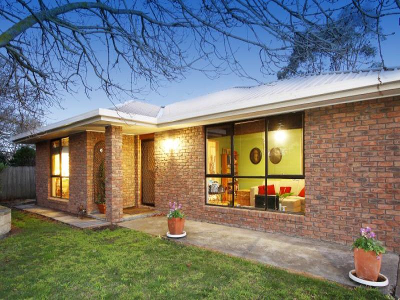 50 Coverdale Drive, Sale, Vic 3850 Property Details