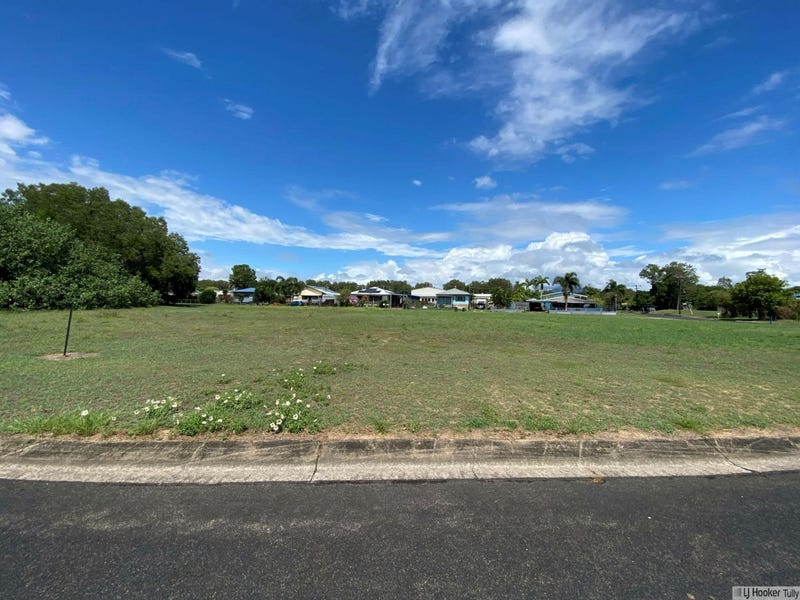 13 Muir Street, Tully Heads, QLD 4854