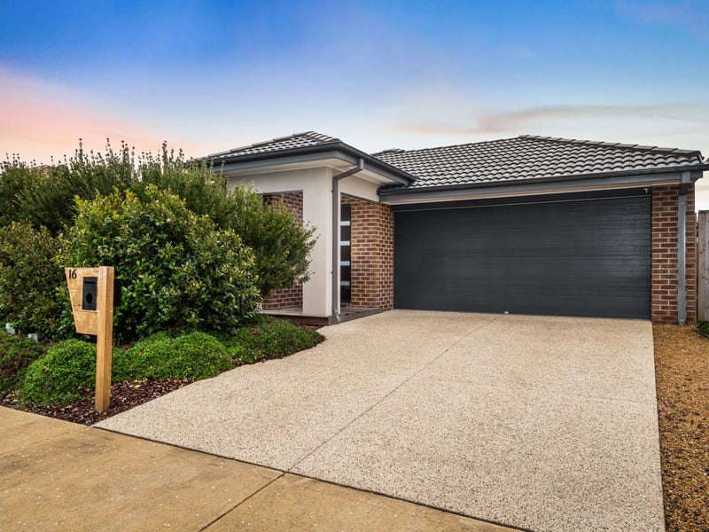 16 Winton Street, Charlemont, Vic 3217 Property Details