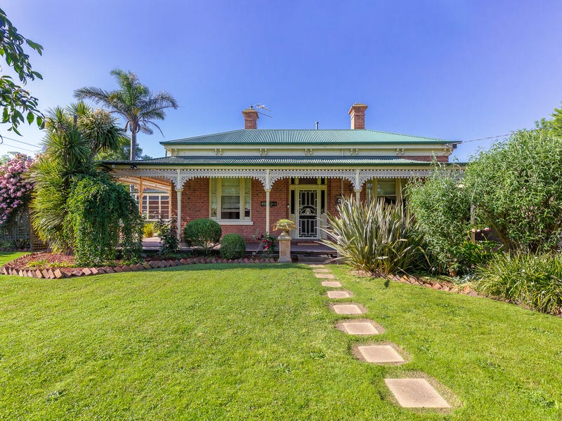 190 MACARTHUR Street, Sale, Vic 3850 Property Details