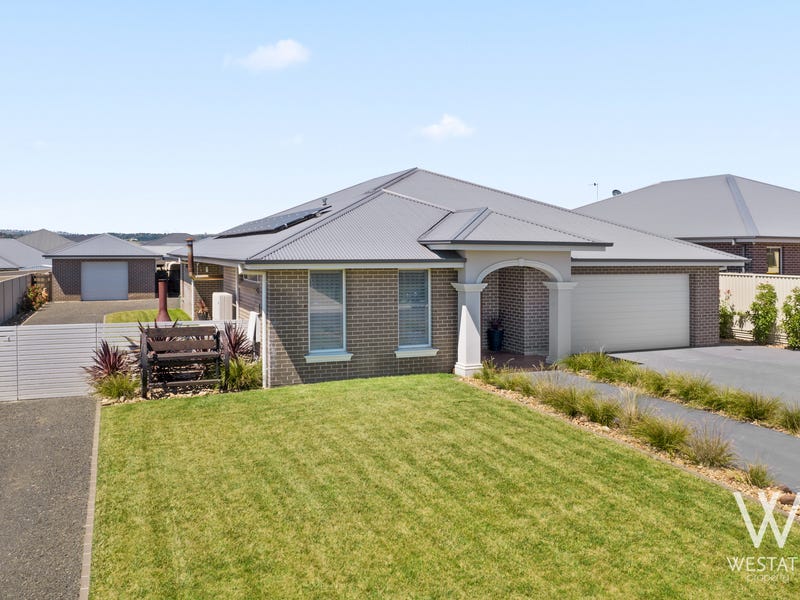 12 Kemp Street, Eglinton, NSW 2795 Property Details
