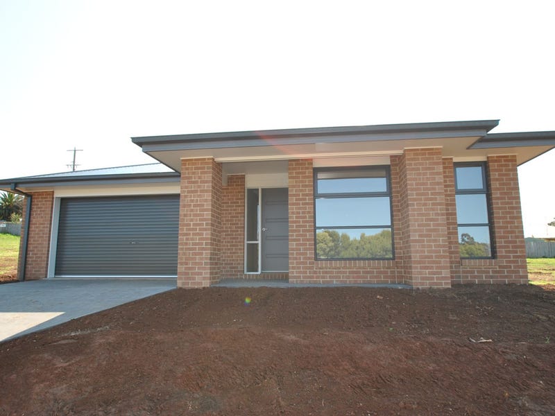 3 WILLOW GROVE, Leongatha, Vic 3953 Property Details