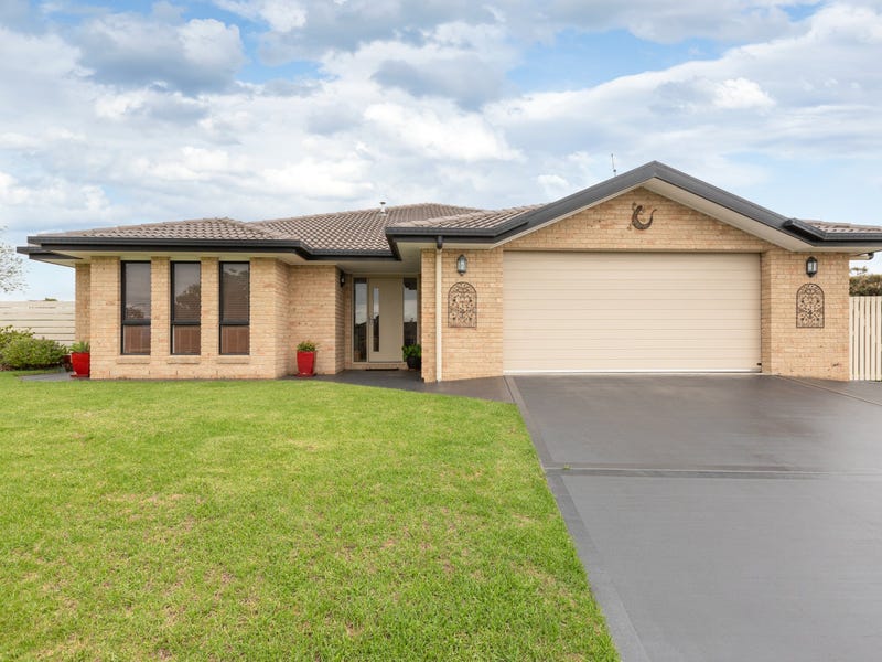 6 Yuin Place, Bega, NSW 2550 House for Sale