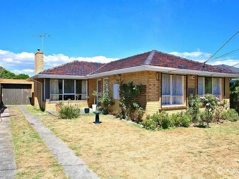 15 Woomera Avenue, Keysborough, VIC 3173