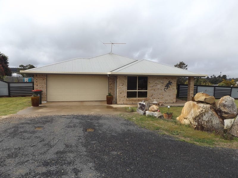 34 Sonaree Drive, Kingaroy, Qld 4610 Property Details