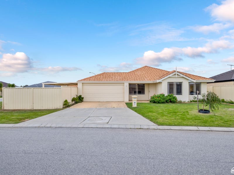 7 Stornaway Court, Seville Grove, WA 6112