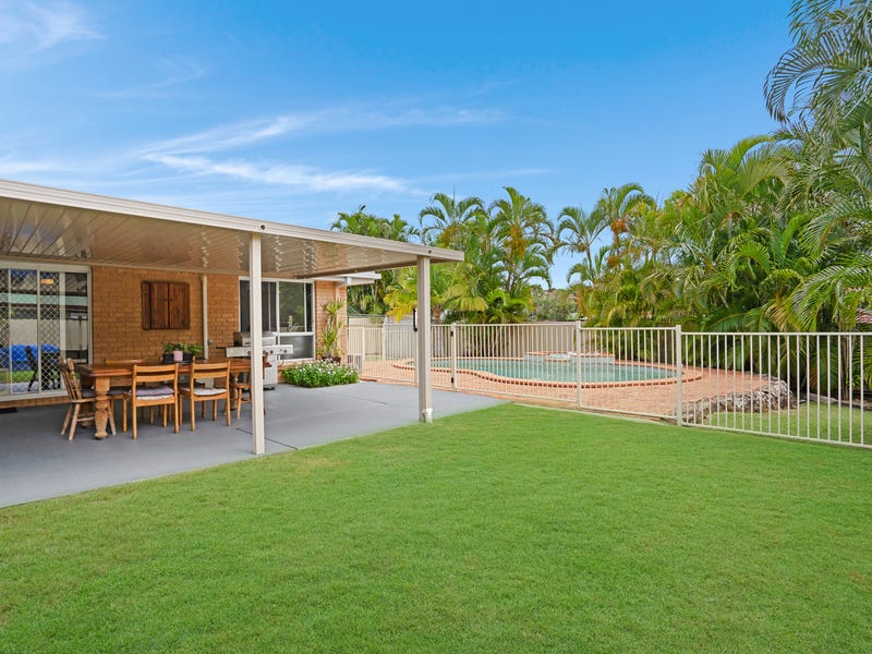 52 Ziedan Drive, Mudgeeraba, Qld 4213 Property Details