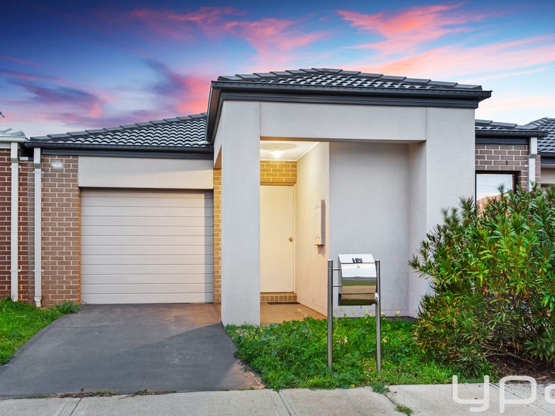 12 Lambourne Avenue, Truganina, VIC 3029