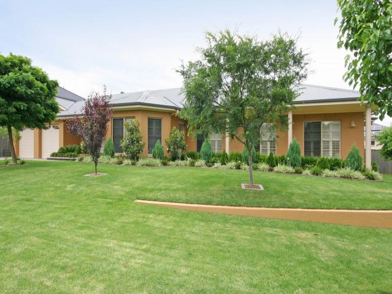 13 Hillier Close, Camden Park, NSW 2570