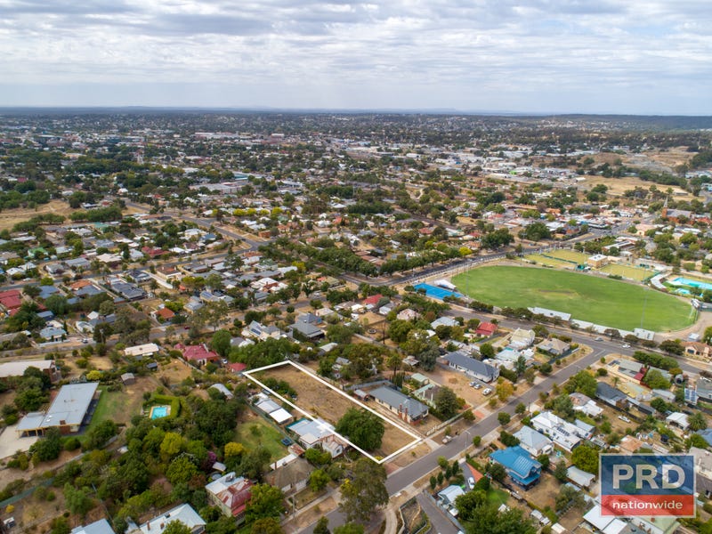 16 Burn Street, Golden Square, VIC 3555
