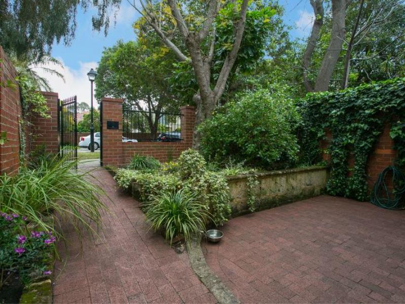 8b Hardy Road, Nedlands, WA 6009 Property Details