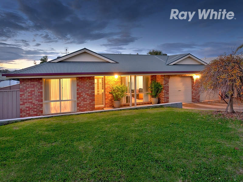 8 Mashie Way, Wodonga, Vic 3690 Property Details