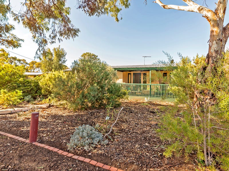 8 Old Mallala Road, Two Wells, SA 5501 - realestate.com.au