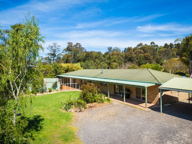 11 Kerrisons Lane, Bega, NSW 2550