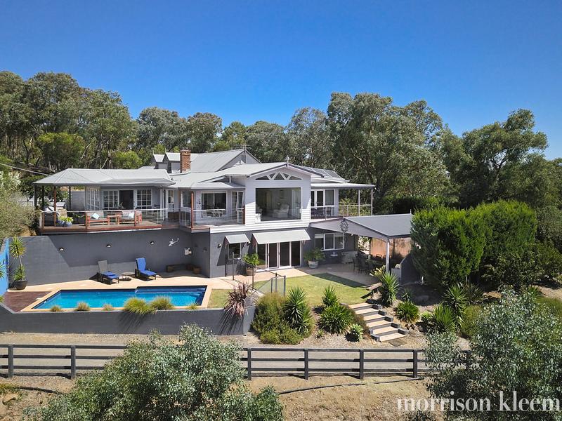 285 Flat Rock Road, Hurstbridge, Vic 3099 Property Details