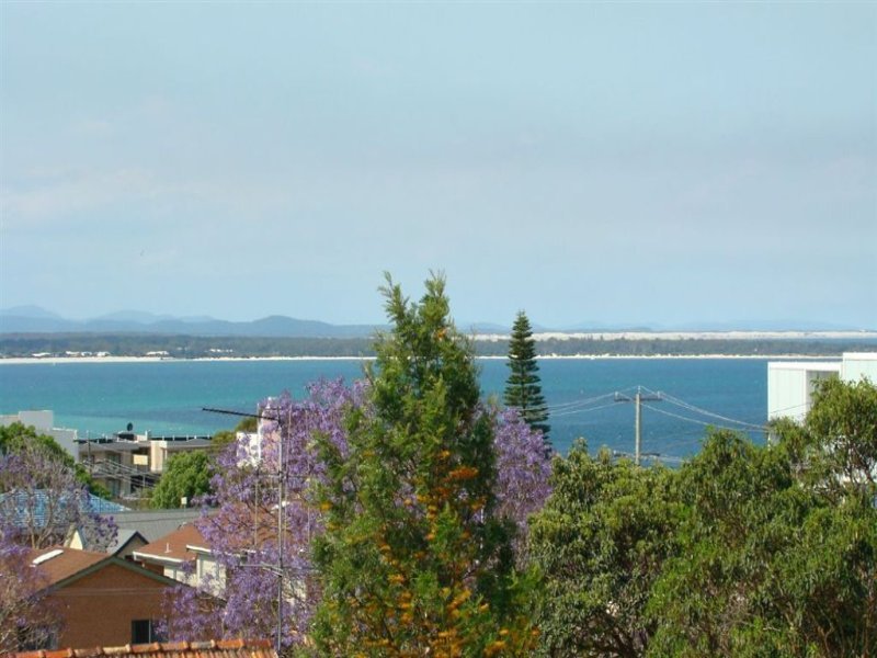 6 Moorooba Cres, Nelson Bay, NSW 2315
