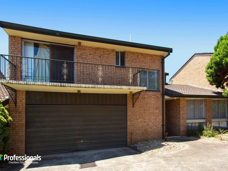 2/19 Doyle Road, Revesby, NSW 2212 Property Details