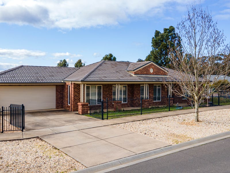 71 Mcivor Forest Drive, Junortoun, Vic 3551 Property Details